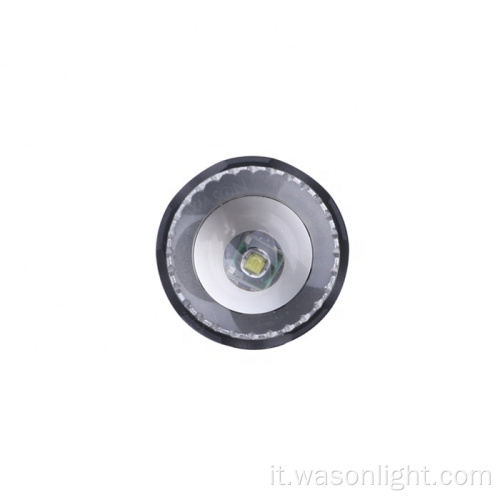 Flashlight LED in alluminio ad alta potenza di fabbrica aggiornata CA ricaricabile ricaricabile a lungo raggio zoomabile con martello